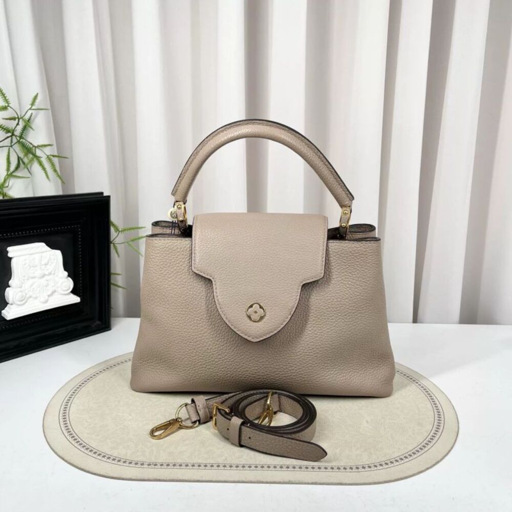 Louis Vuitton Women Pre-Loved Bag Very Good Condition
